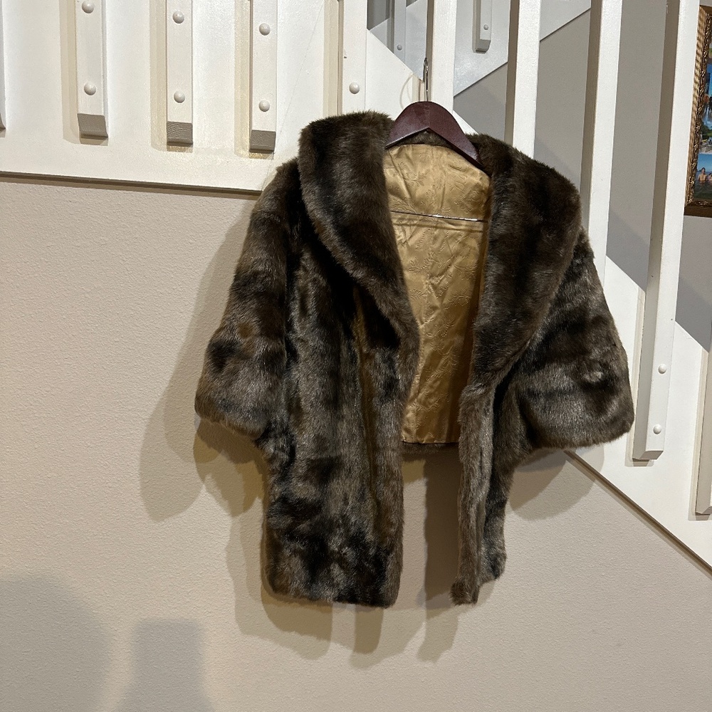 Vintage fur shawl wrap  Regina Glenara by Glenoit